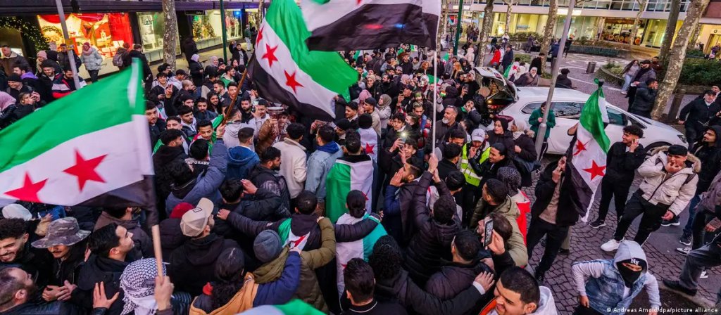 10 آلاف عادوا من ألمانيا.. هل بدأت موجة العودة الكبرى للمهاجرين إلى سوريا ؟