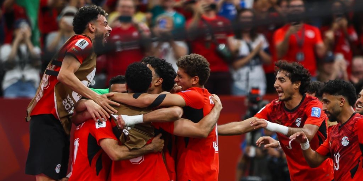 لأول مرة.. منتخب مصر يتأهل إلى الدور الثاني في كأس العالم