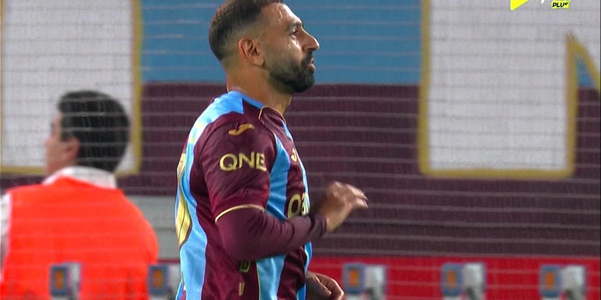 الشوط الأول.. طرابزون سبورت بقيادة محمد صلاح يتأخر بهدف دون رد أمام فيرينكفاروس في الدوري الأوروبي