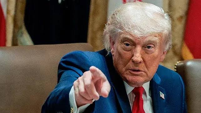 'ترامب' يهدد أوروبا وكندا ويصف انضمامهم بالعمل 'العدائي' لأمريكا