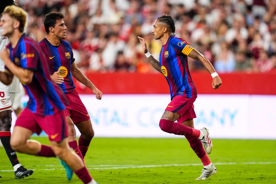 بدون مشاركة حمزة عبدالكريم.. برشلونة يفوز على إشبيلية (3-1) في الدوري الإسباني الممتاز