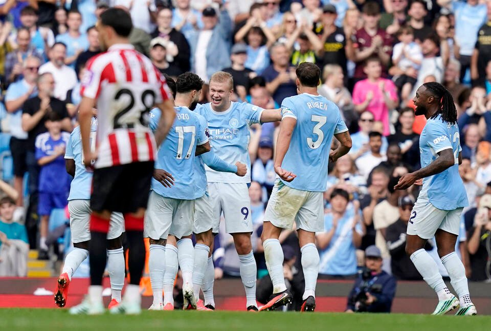 مانشستر سيتي يكتسح سندرلاند بنتيجة (5-3) في الدوري الإنجليزي الممتاز